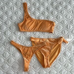 Dippin’ Daisy’s Velvet 3-Piece Bikini